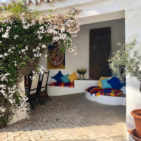 Almohalla51 Otel