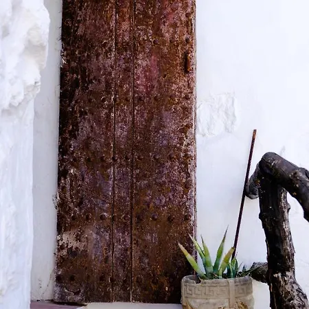 Almohalla51 Otel